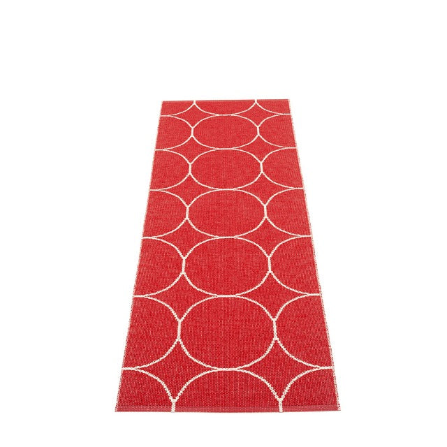 Woven rug with circles vanilla/red