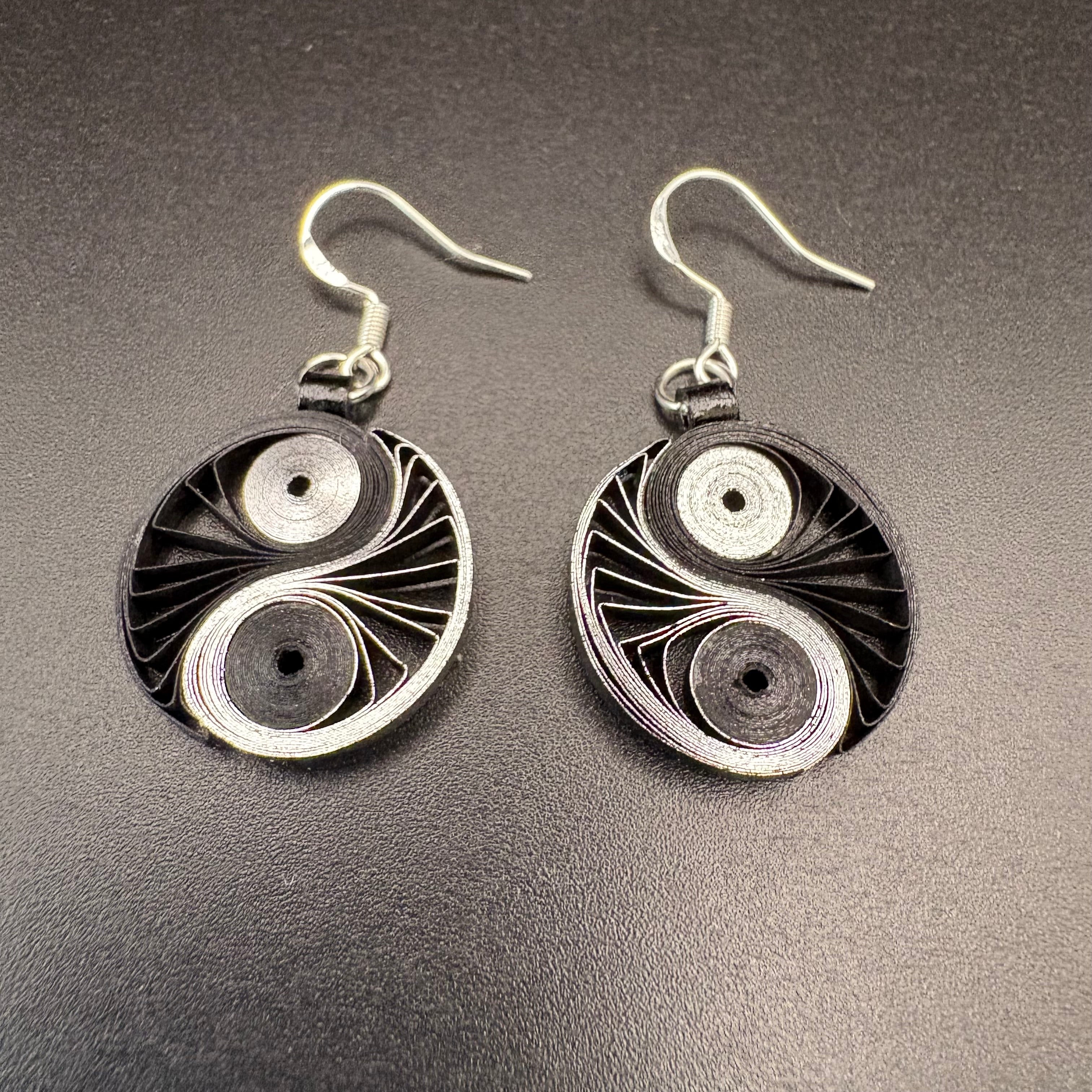Breeze Chic | Ying Yang Earrings