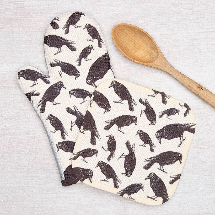 Crow Oven Mitt + Potholder Set - Halloween-Inspired Kitchen Accessories for Hot Dishes
