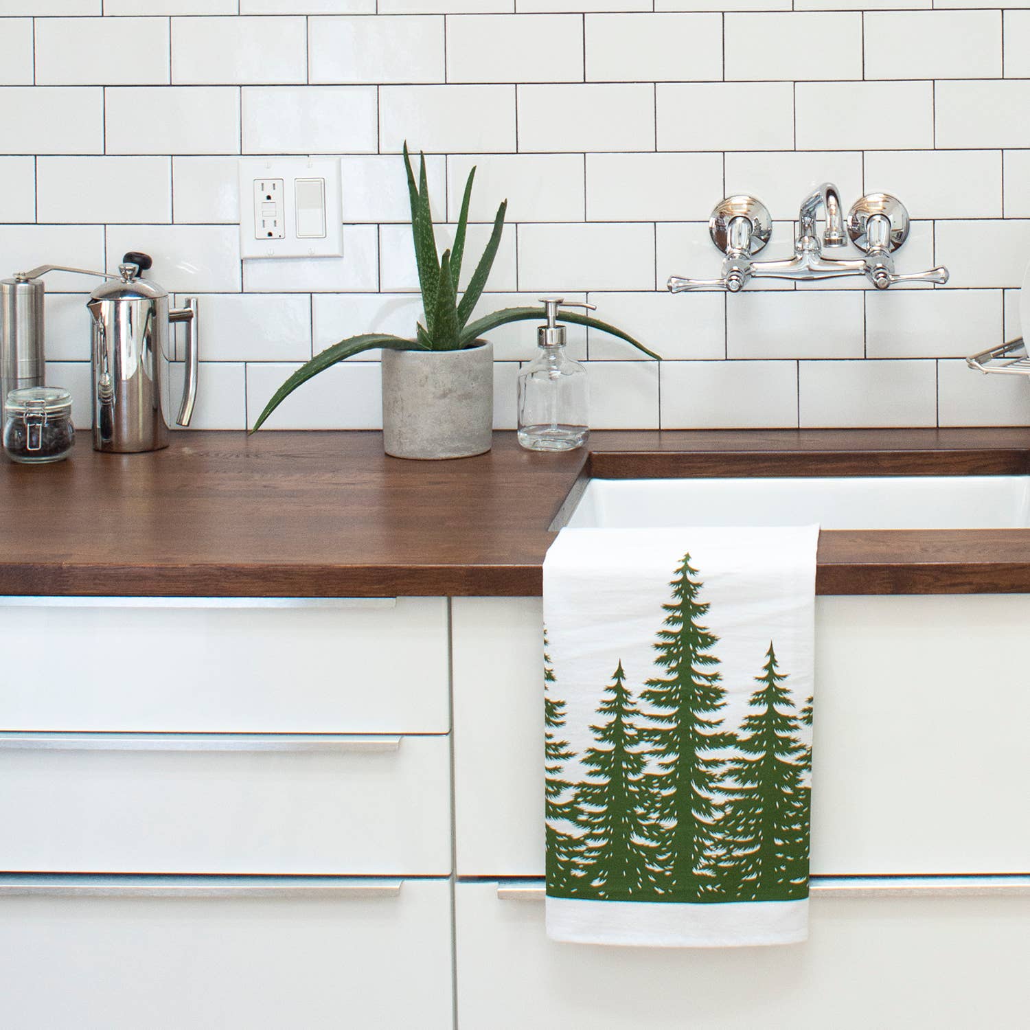 Treeline Flour Sack Towel: Moss green