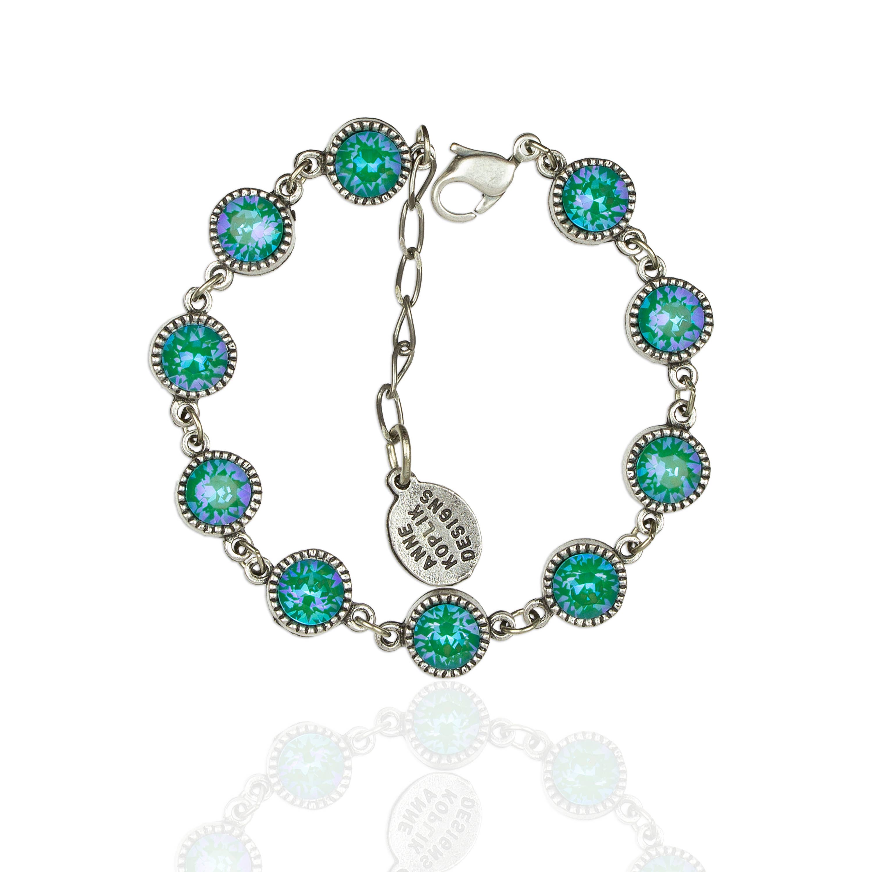Bracelet with green gemstones 