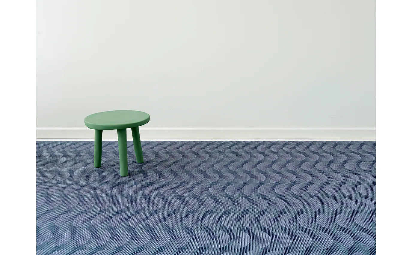 Chilewich rug Indigo with green stool