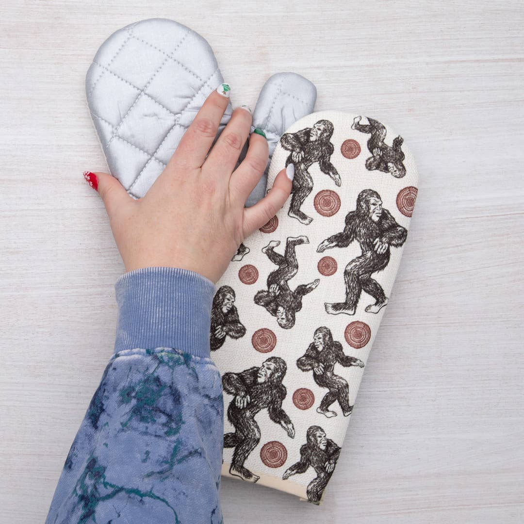 Sasquatch Oven Mitt | Heat Resistant | Right Hand