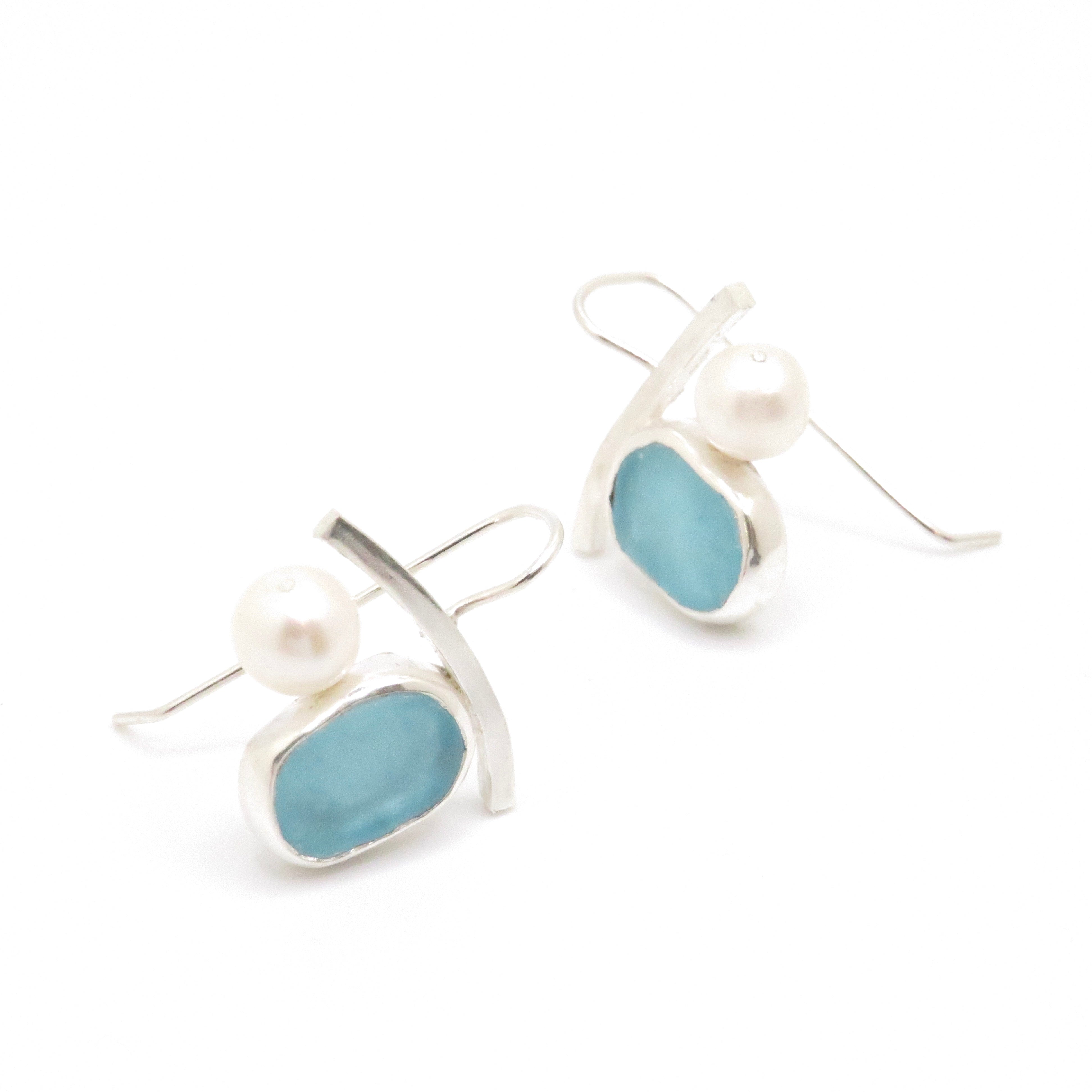 seaglass earring with pearl