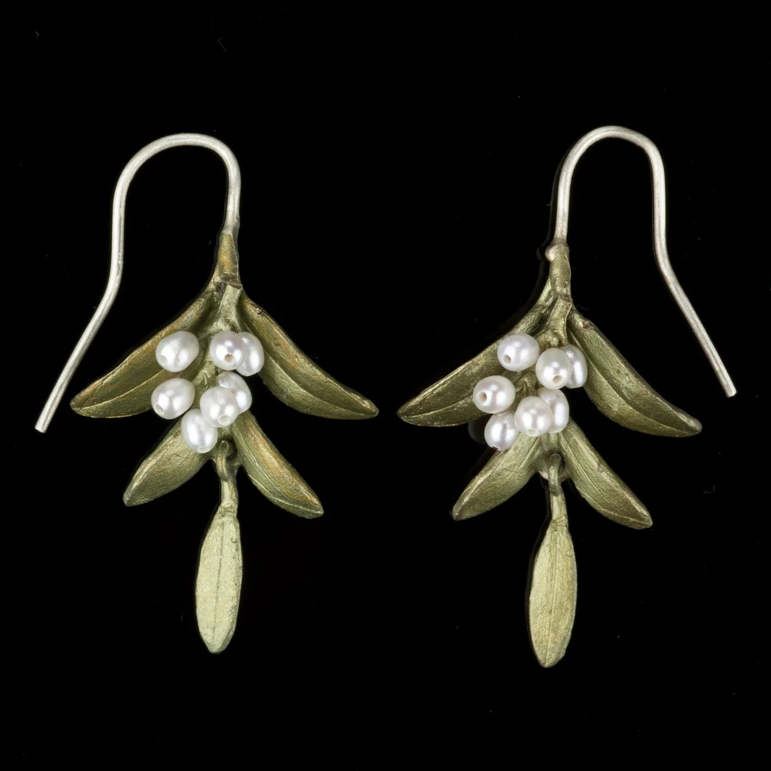 pearl drop earrings with leaves