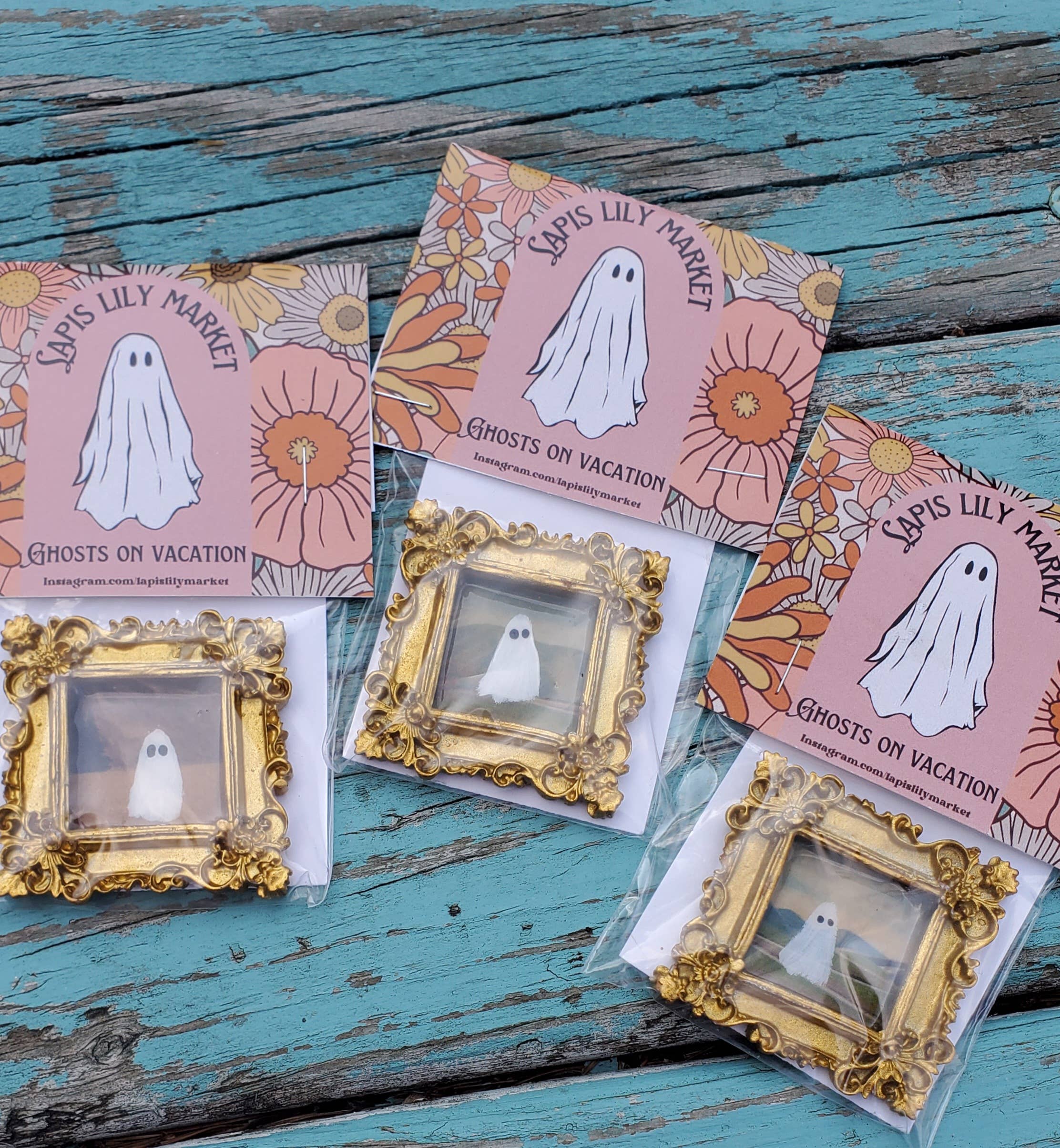 Ghosts on vacation in gold mini frames