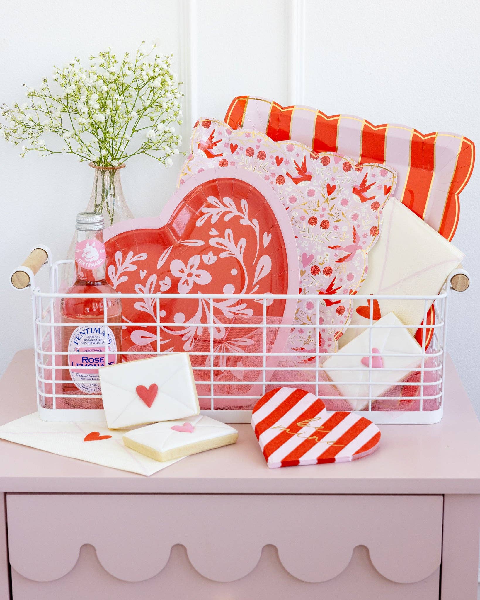 Scandi Heart Shaped Plate