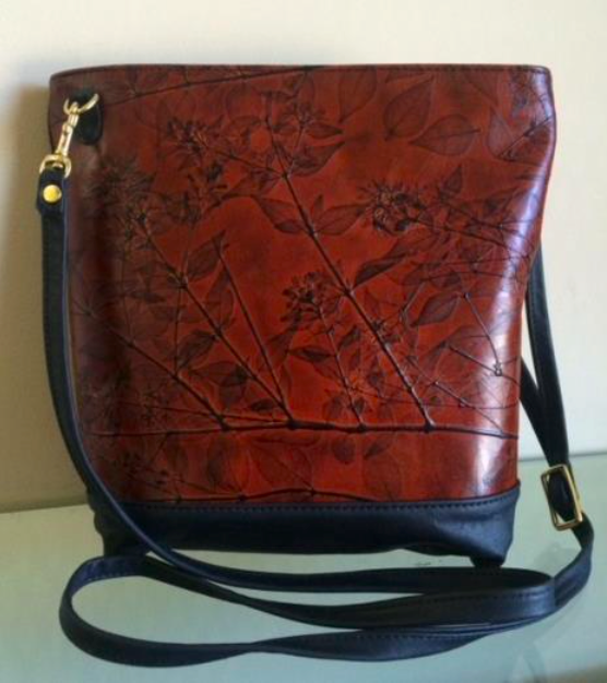 Leaf leather cross body bag