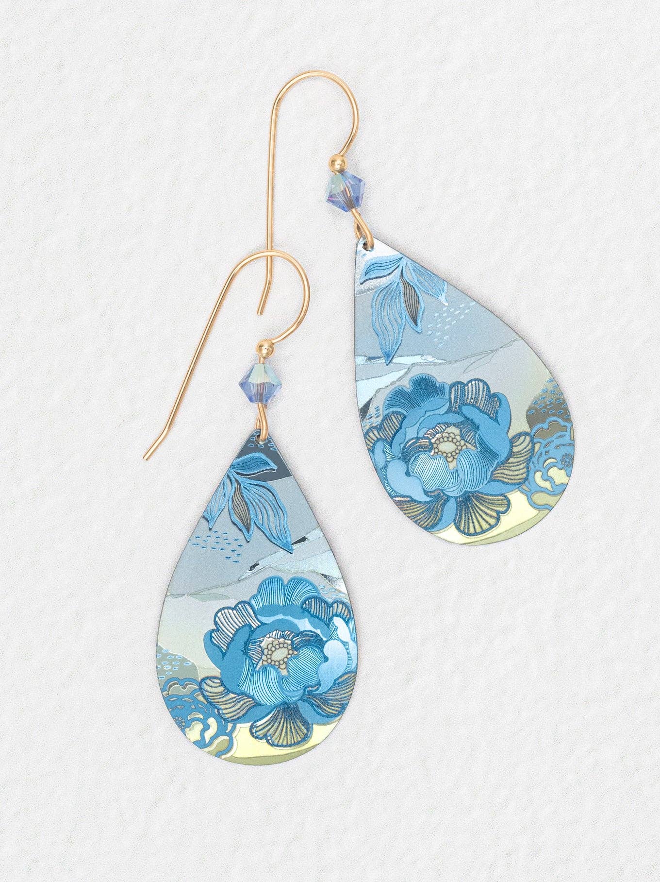 Cynthia Earrings - the perfect accessory for your heart and your outfit, with a teardrop design that says 'I do' to style!