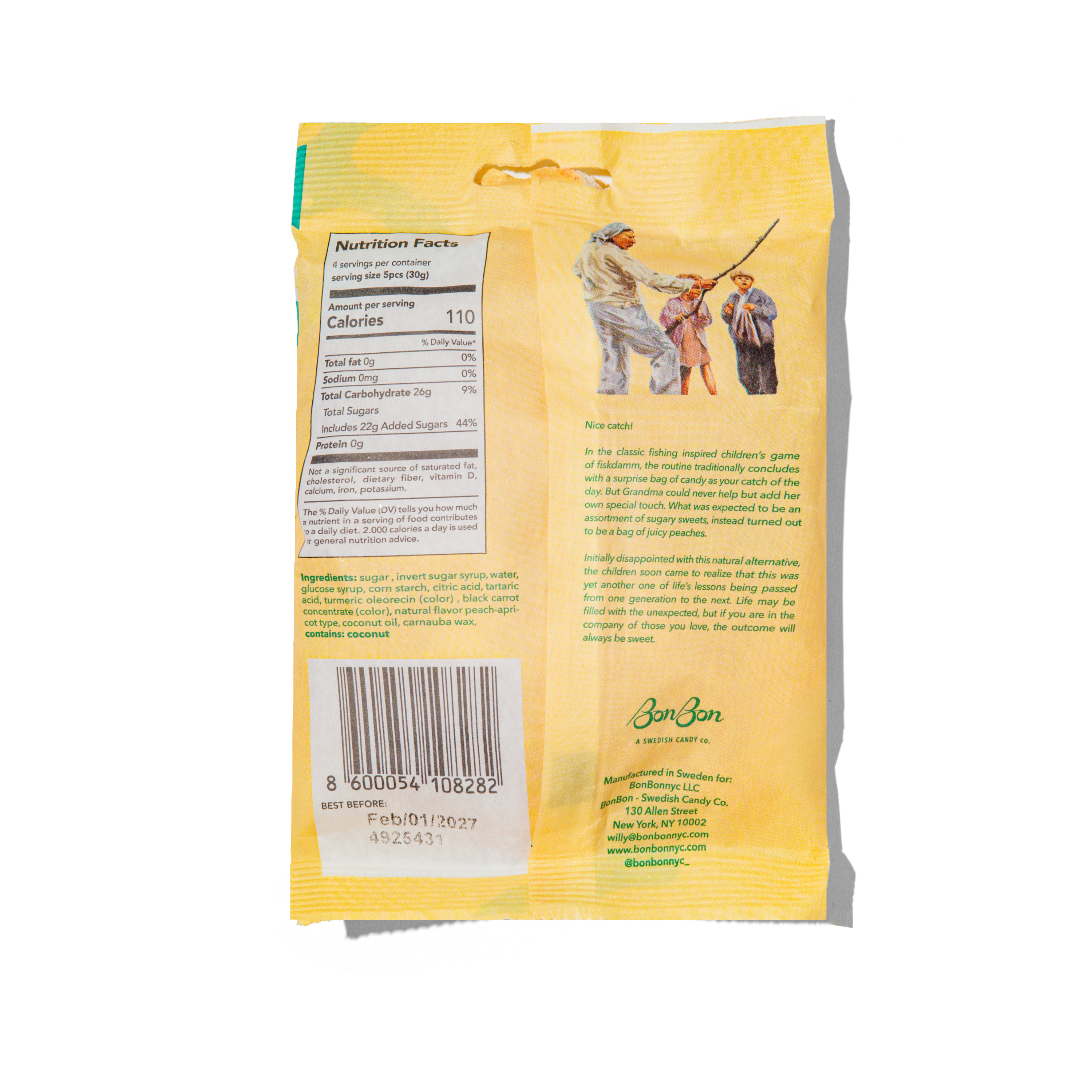 Sour Peach Fish - Swedish Candy 5.2oz (150g) featuring colorful gummy sweets shaped like fish, ideal for Easter gifts and Valentine's Day treats. Vegan and gluten-free, inspired by classic peach cobbler.