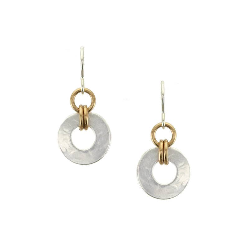 Small Double Linked Rings Wire Earrings featuring a small silver ring connected with a brass ring, showcasing modern style and subtle details.