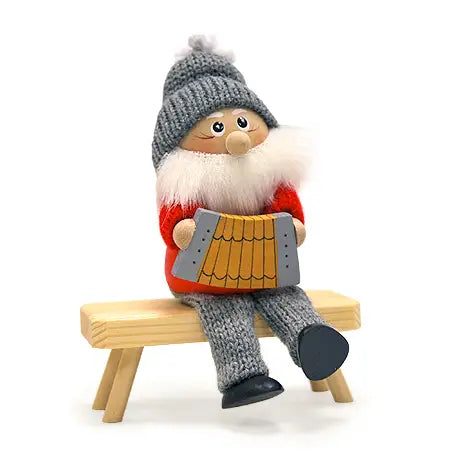 santa gnome playing xylaphone