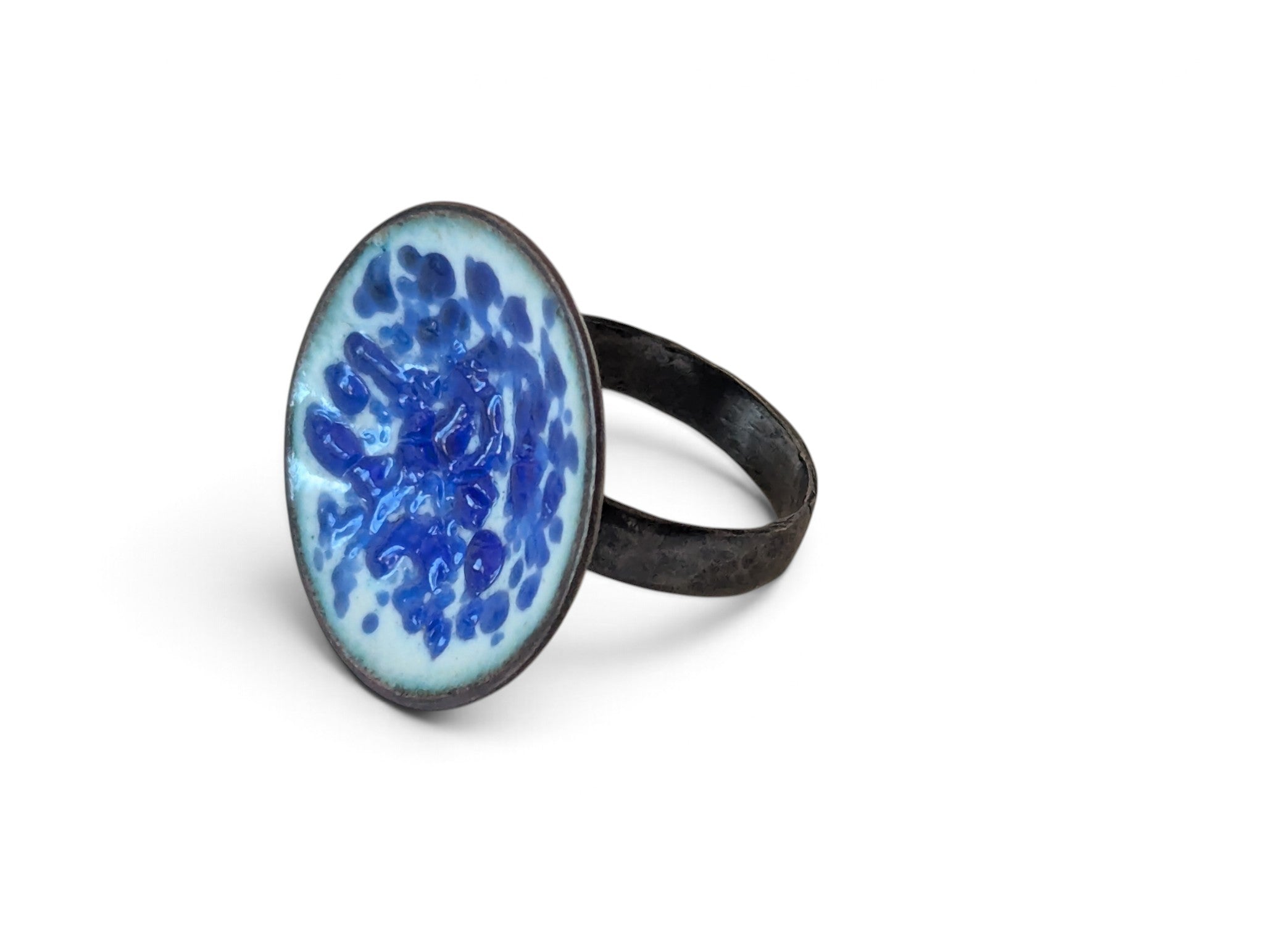 Dish of Blue Flecks Ring