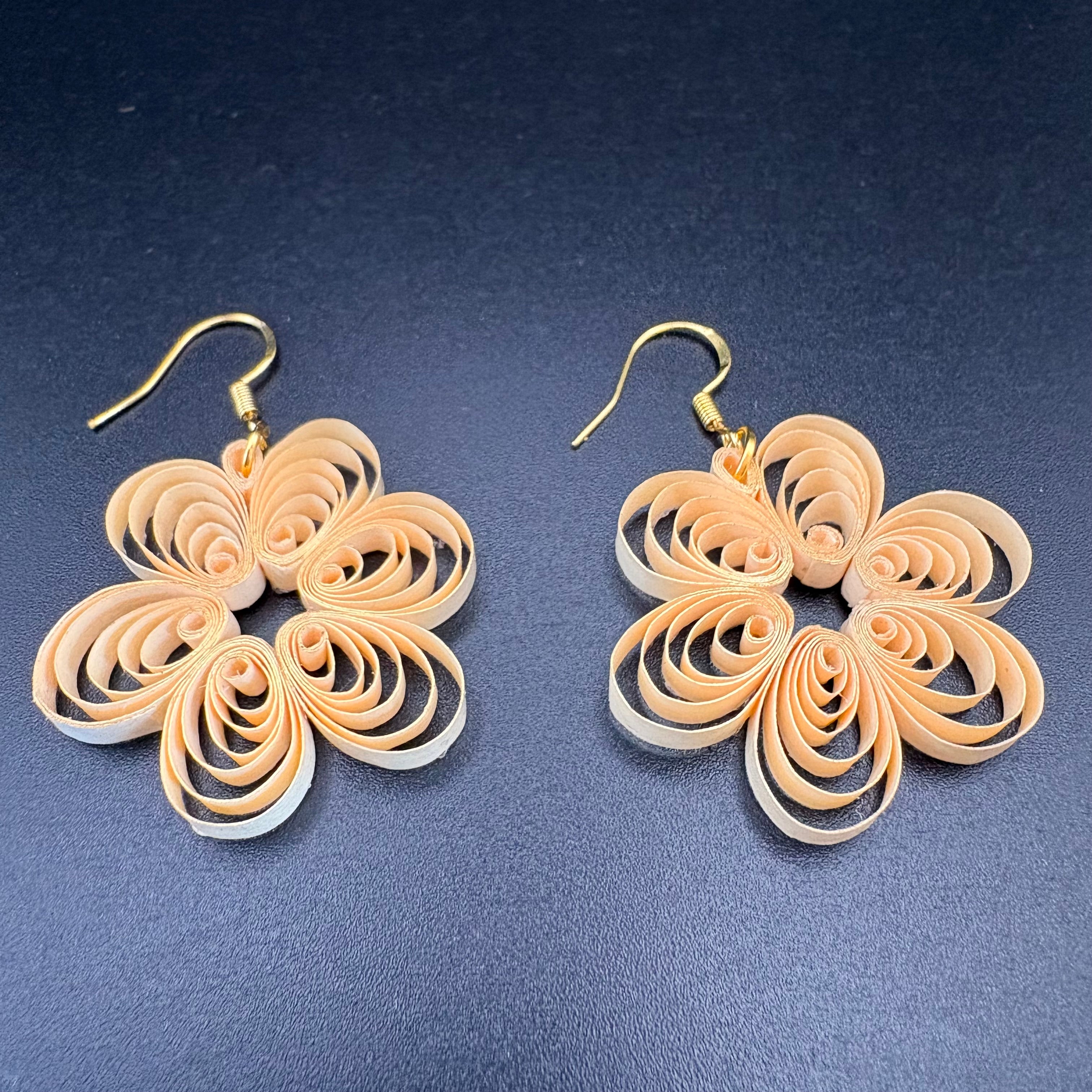 Breeze Chic | Delicate Flower Earrings