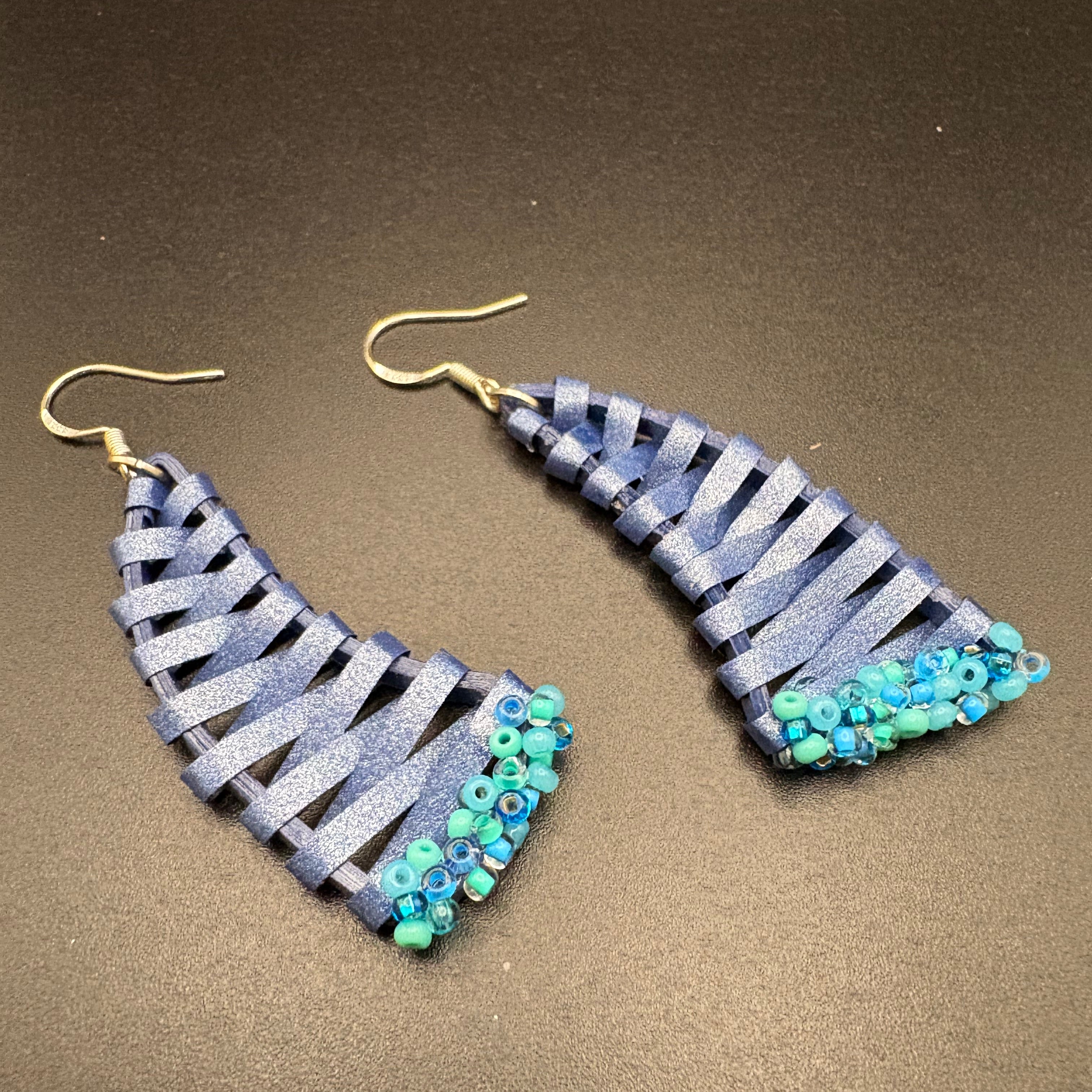 Breeze Chic | Shark Fin Earrings