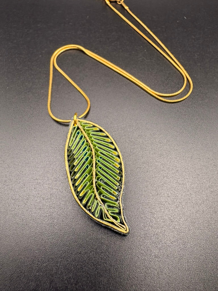 Breeze Chic | Green Leaves Necklace