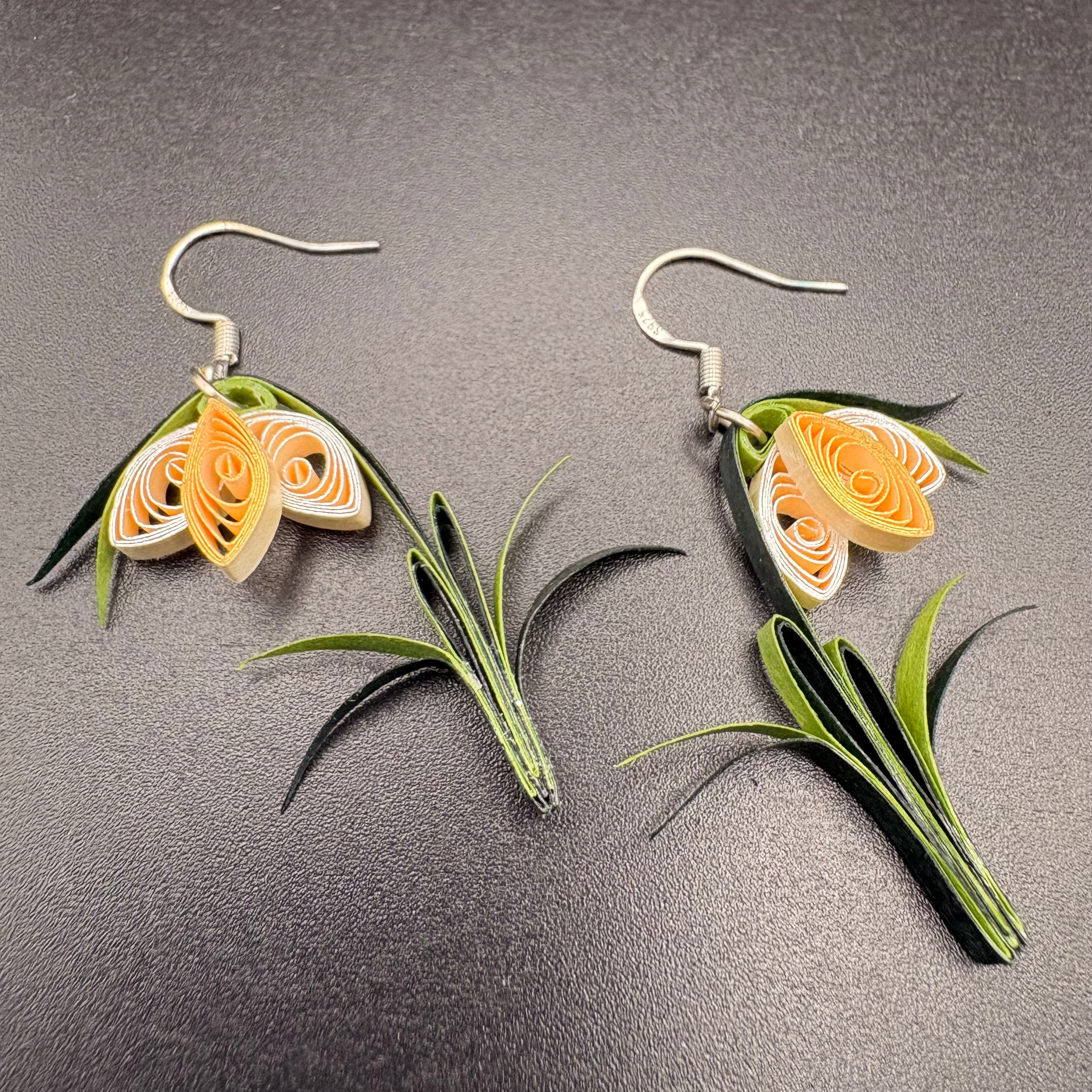 Breeze Chic | White Flower Earrings