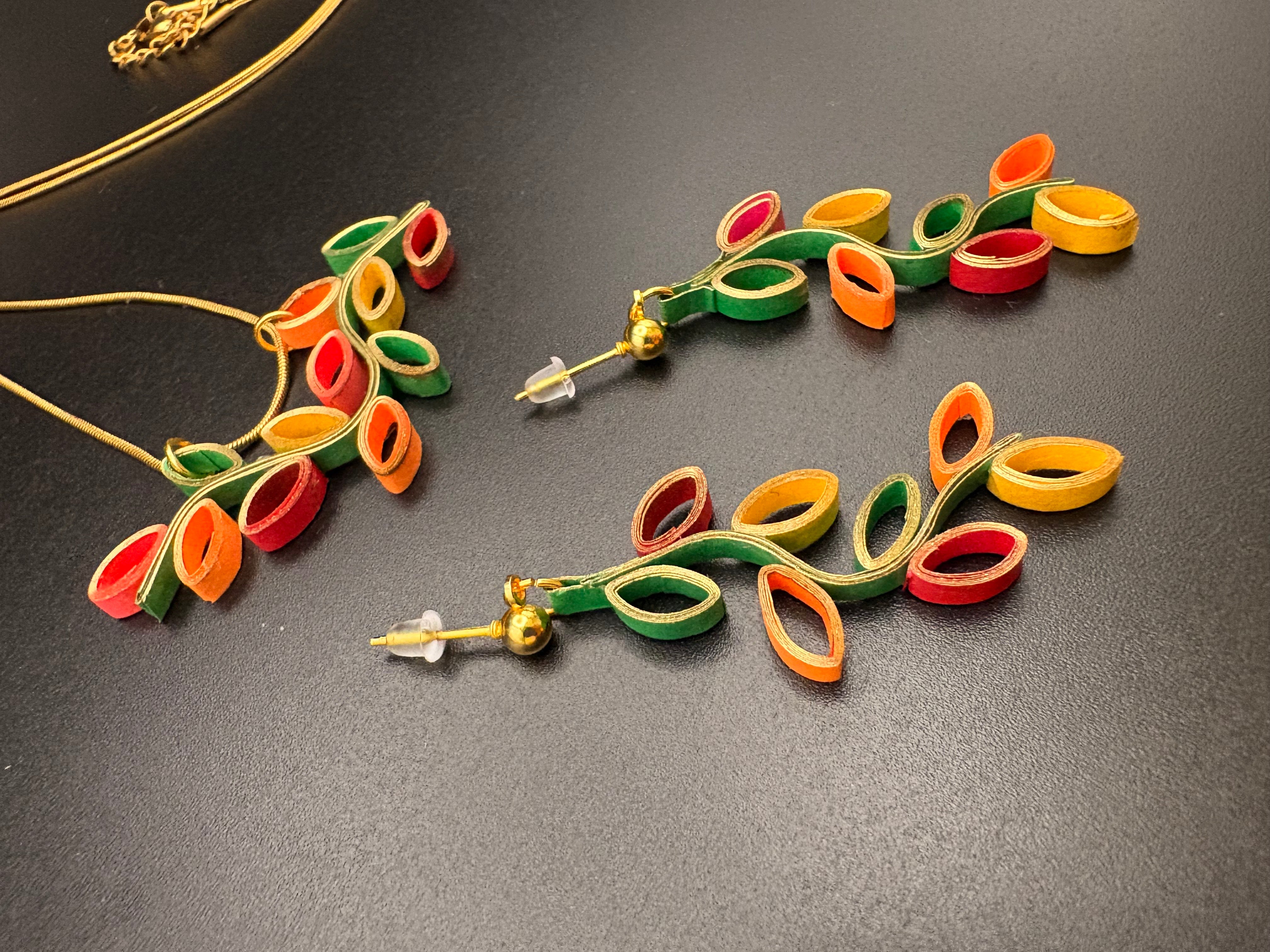 Breeze Chic | Autumn Leaves Necklace