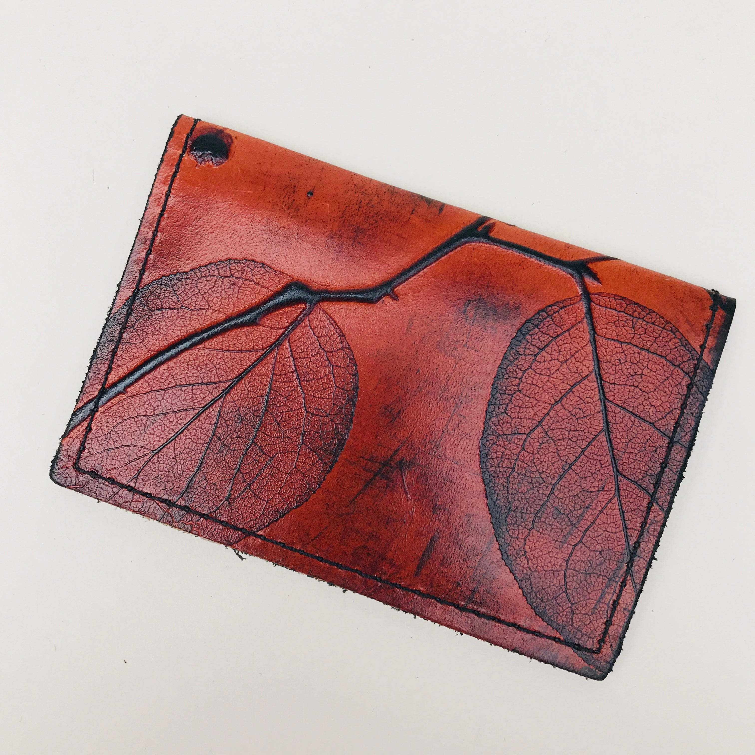 leaf leather card holder