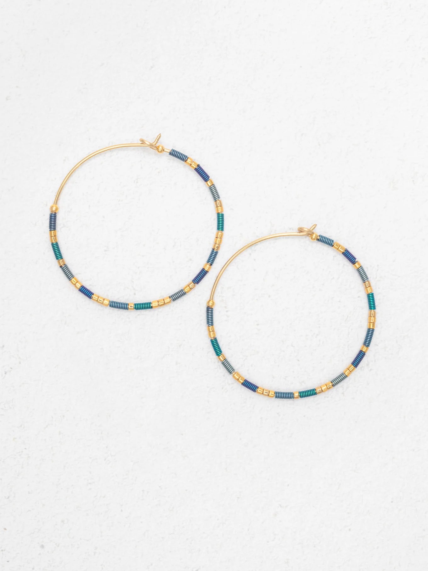 Gold Niobium hoop earrings