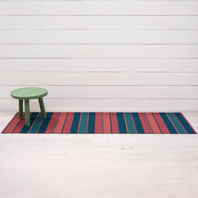 Chilewich Bolt Stripe Shag runner - Raspberry