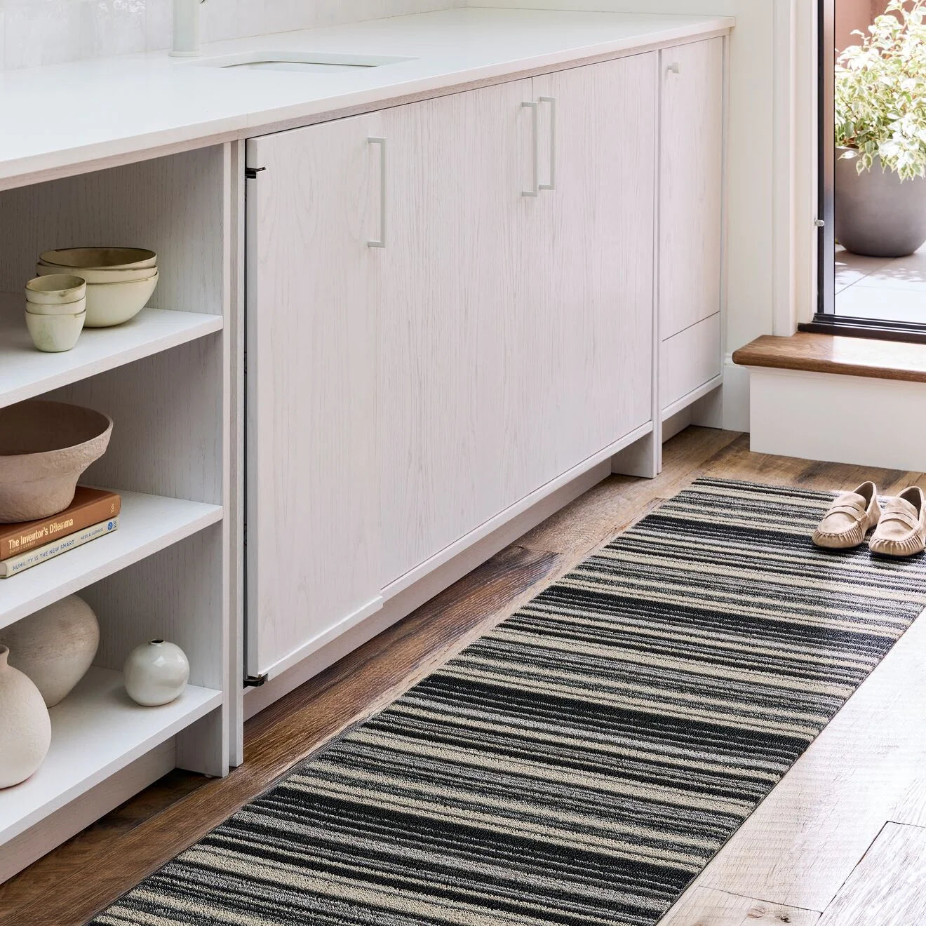 Echo Stripe Shag Mat | Shadow