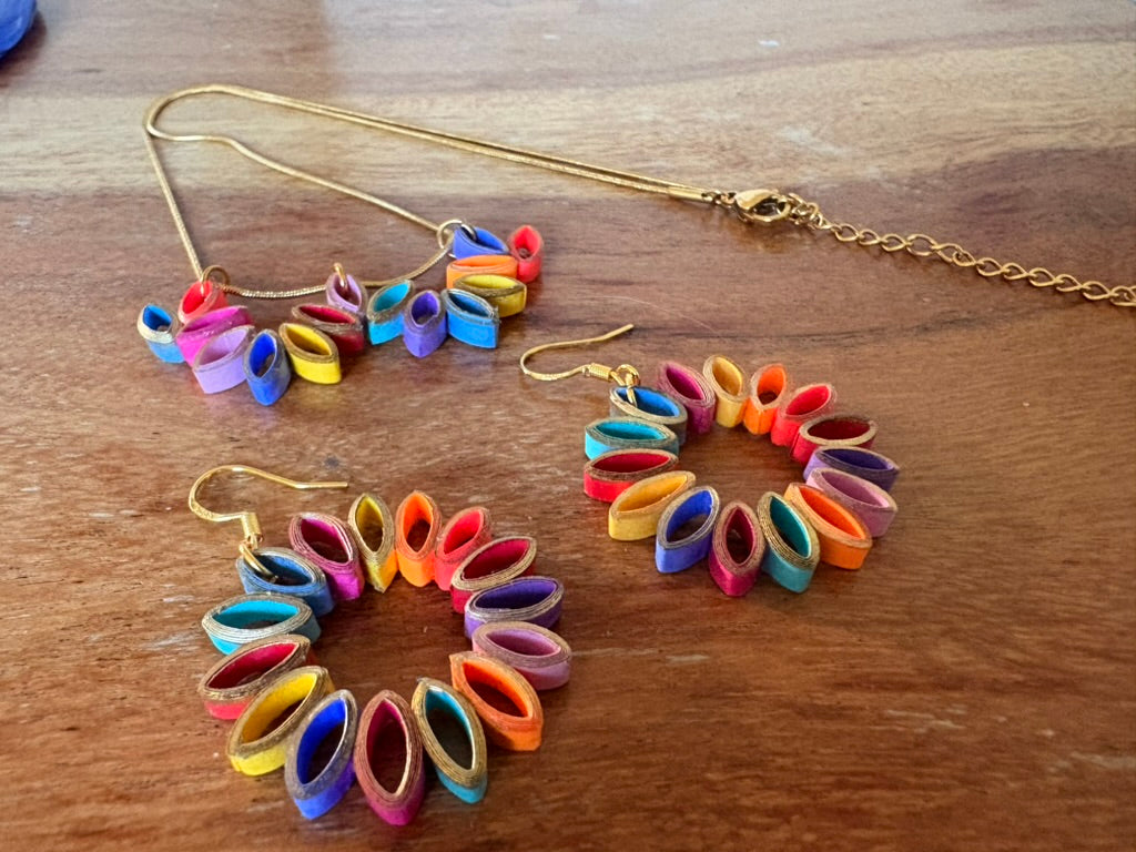 Breeze Chic | Summer Blossom Necklace