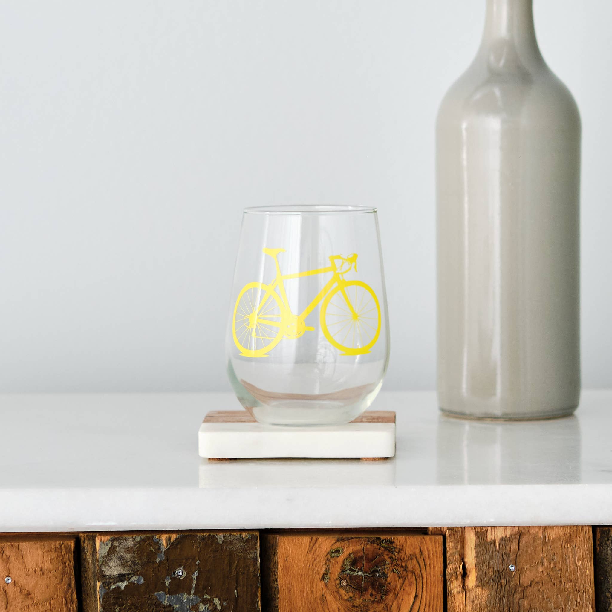 wine glass with yellow bicycle print