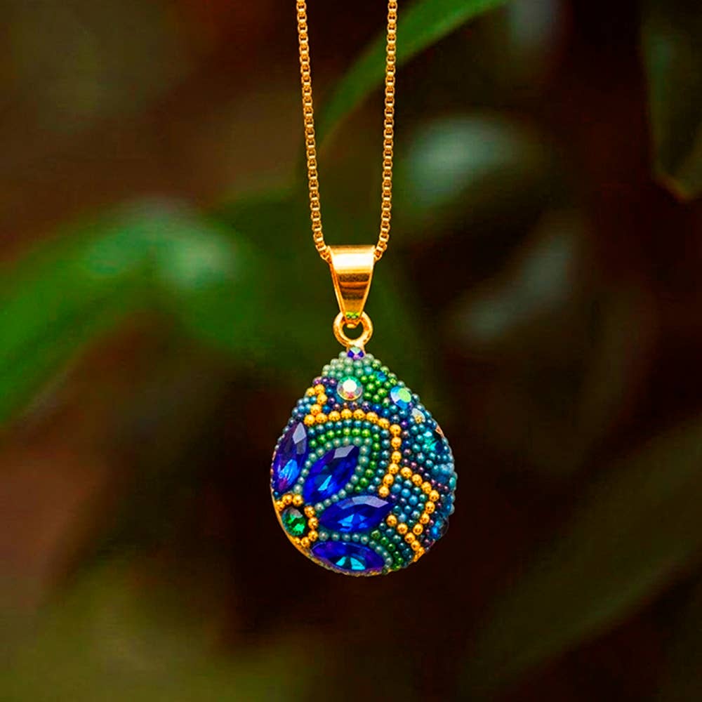 Dazzling 18K Gold Plated Handmade Blue Crystal Drop Pendant - This Unique Royal Statement Piece is so stunning it could make a peasant feel like a king!