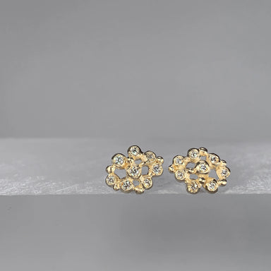 Gold earrings with gemstones 