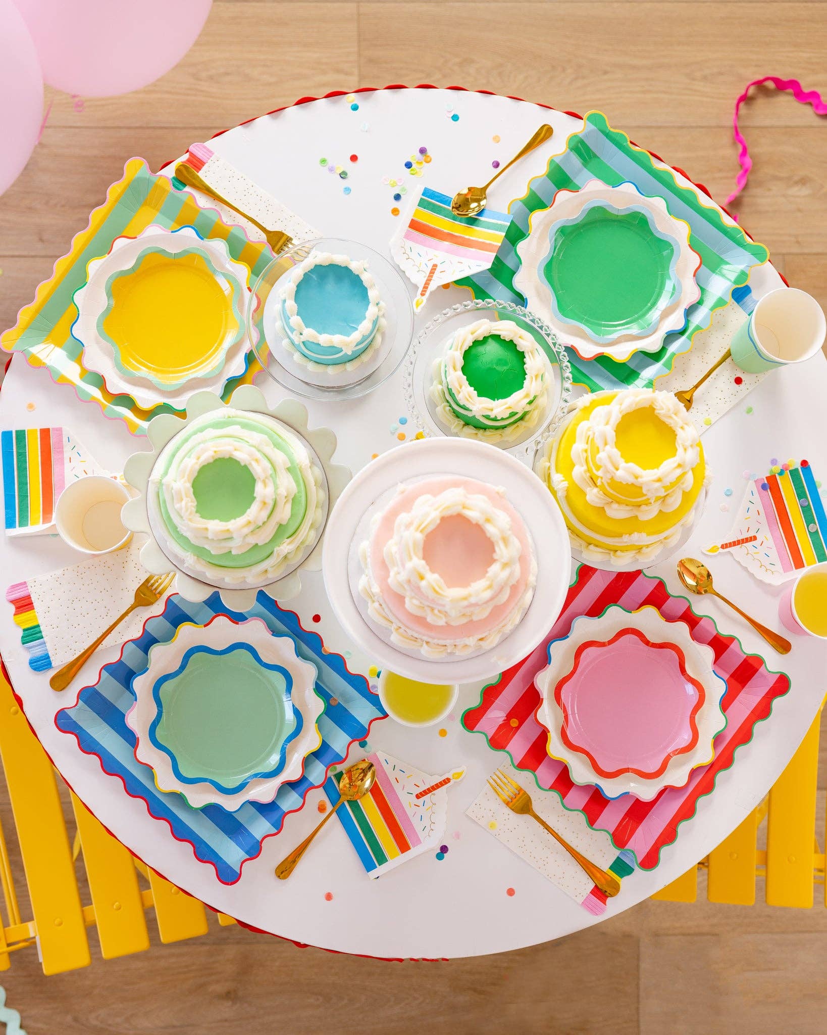 Bright Striped Plate Set