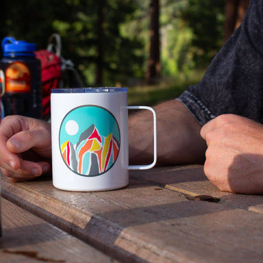 Mountains coffee mug with lid