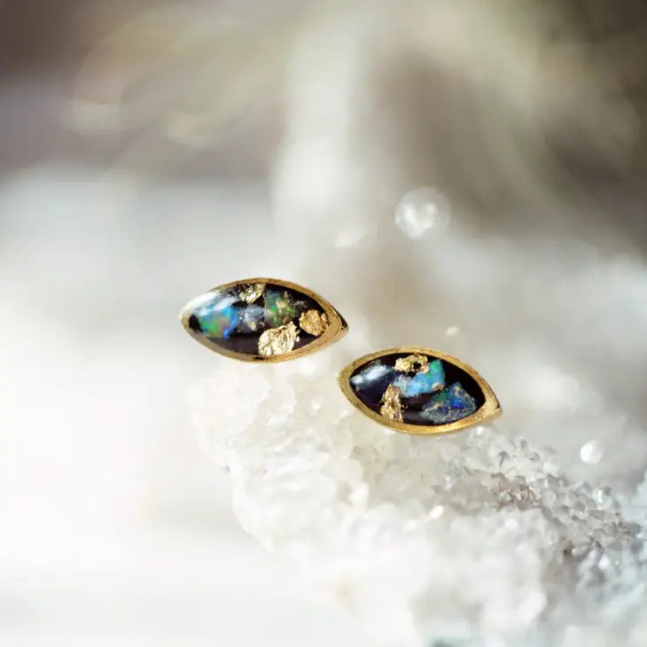 post earrings with gold flakes