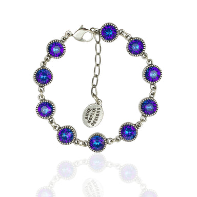 Bracelet with purple gemstones and silver chain 