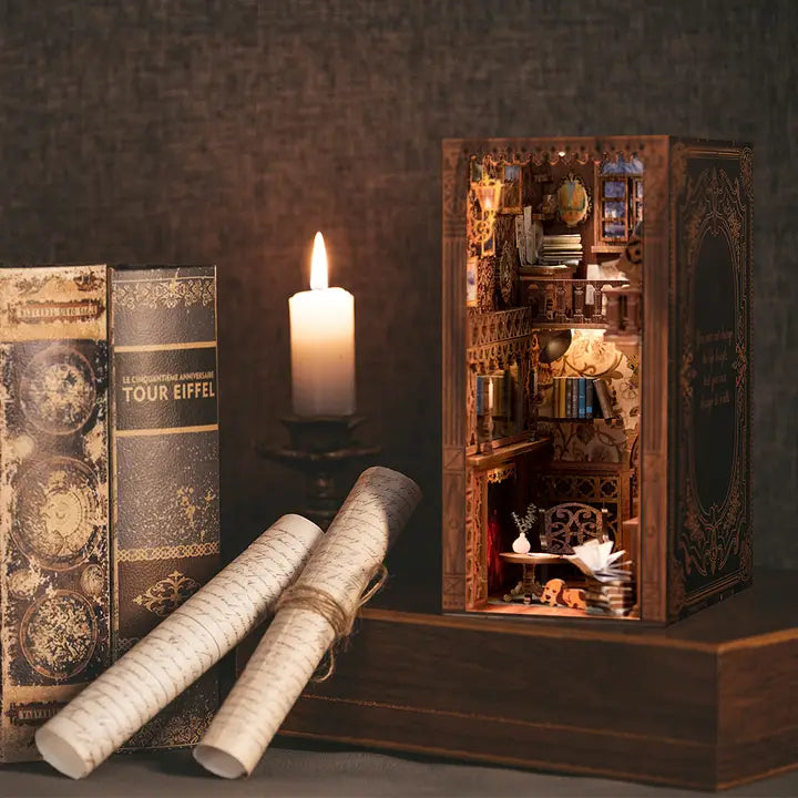 Literary magic Shakespeare book Nook