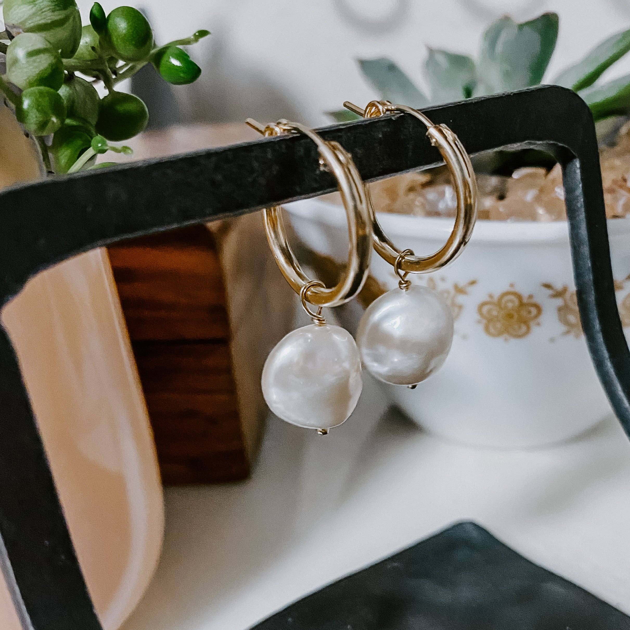 gold hoop earrings with pearls