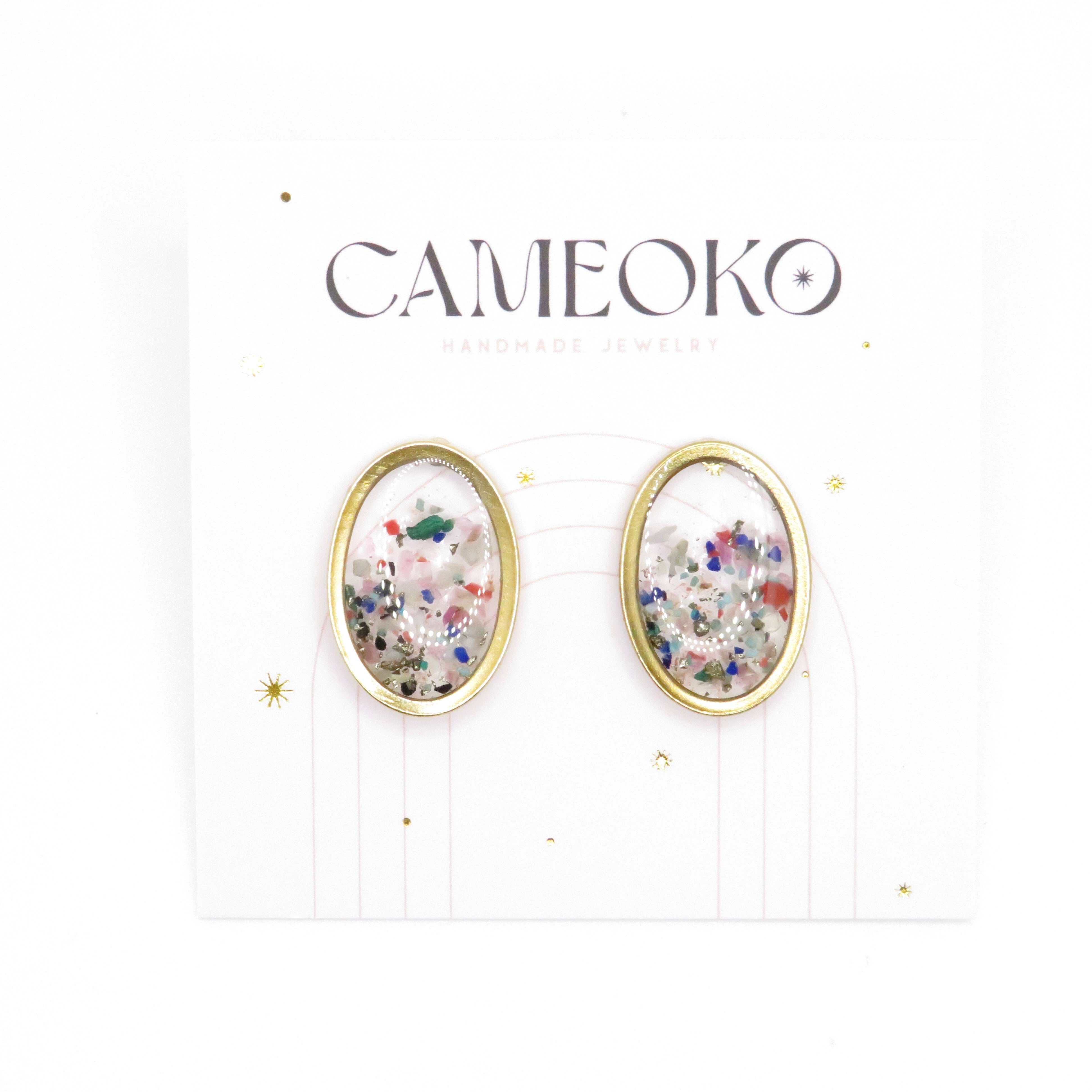 Oval gemstone post earrings