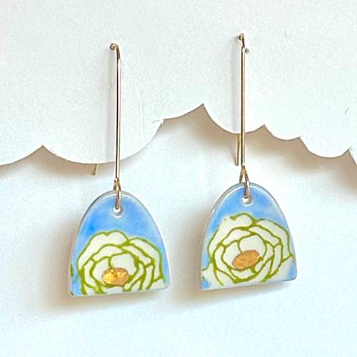 Poppy Short Arch Earrings