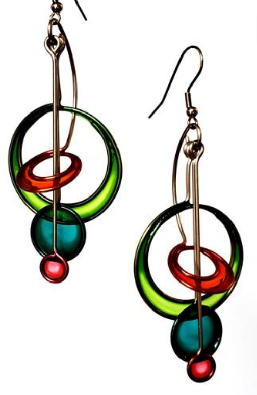 Double circle with drop in green and red resin kinetic earrings