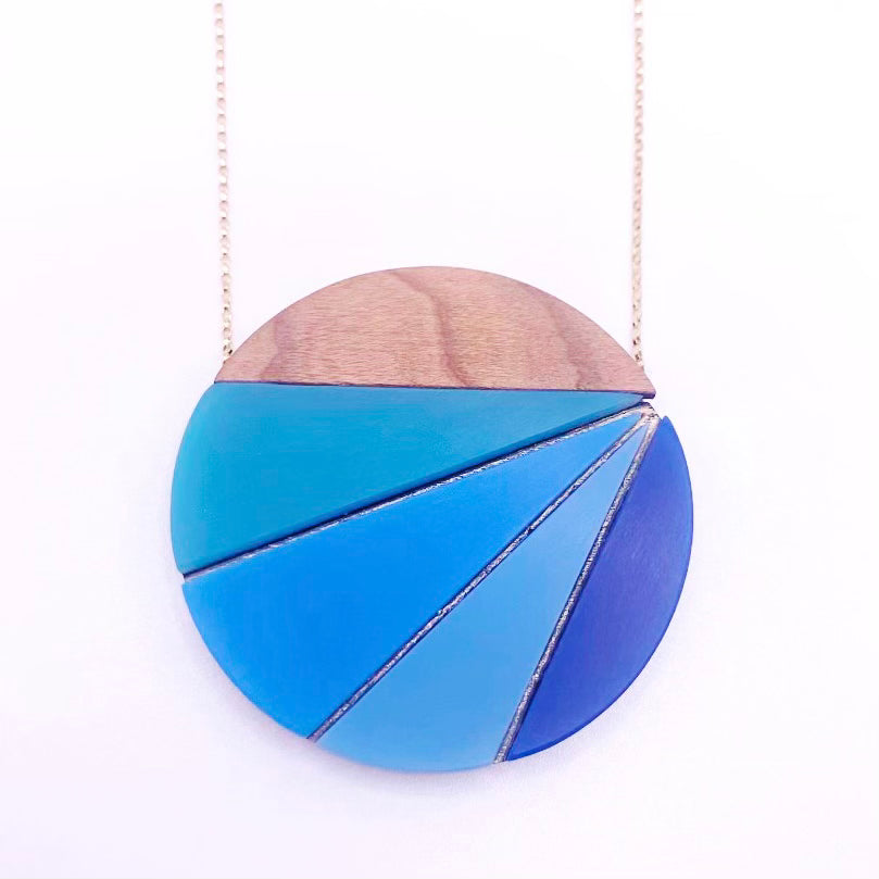 Signe · Color-Block Radiating Lines Bold Necklace