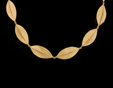 gold leaf collar necklace
