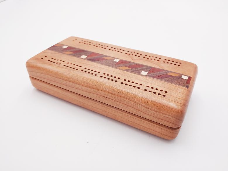 wood cribbage set with cards