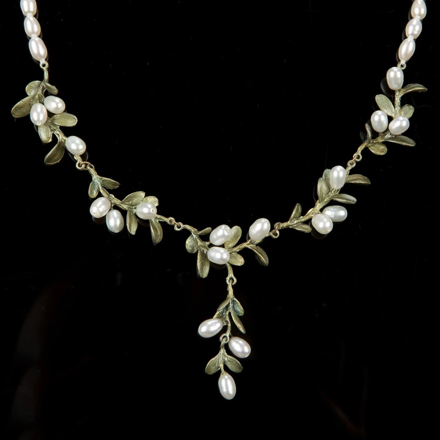 Boxwood 16" Adjustable Necklace on Pearl