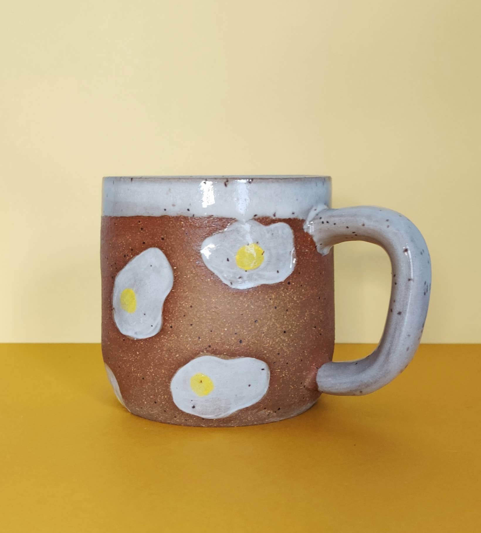 egg stoneware mug