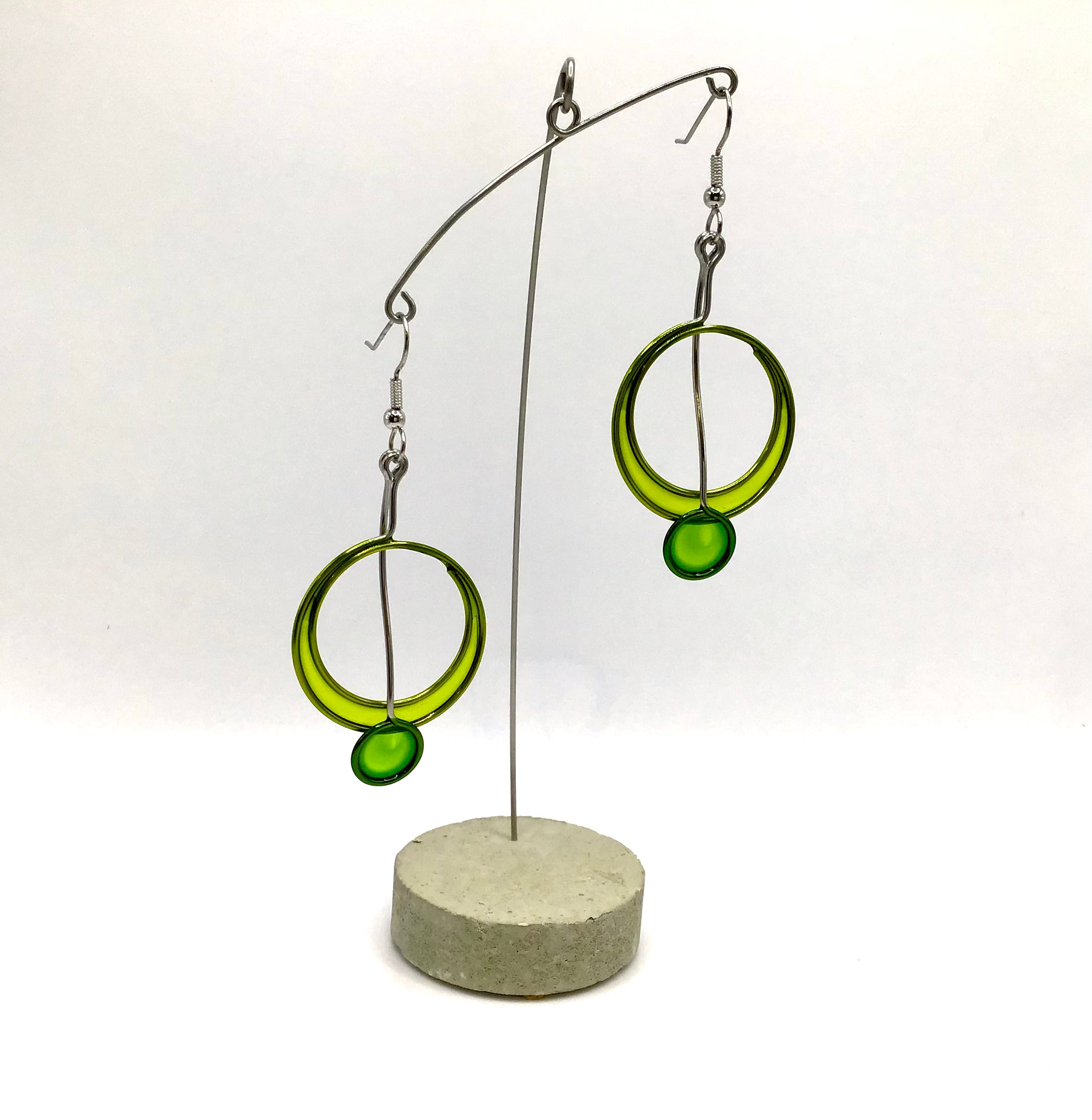 green circle dot earrings