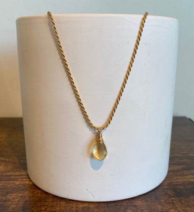 yellow stone pendant necklace
