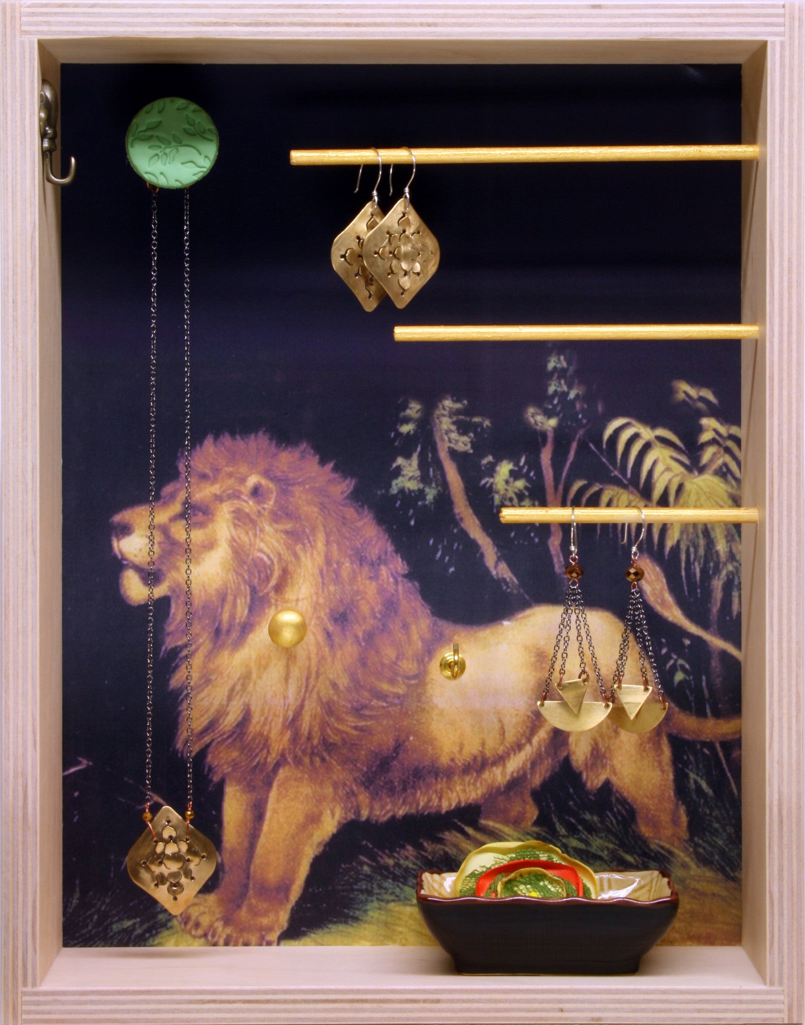 lion jewelry box