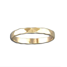 gold hammered ring